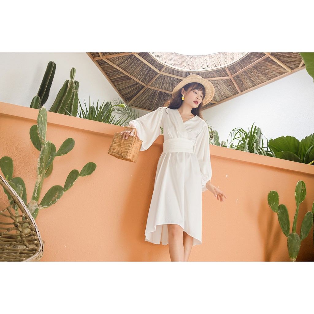 UP2 workshop - Đầm trắng vạt chéo tay chuông thanh lịch dễ mặc Adelina Dress