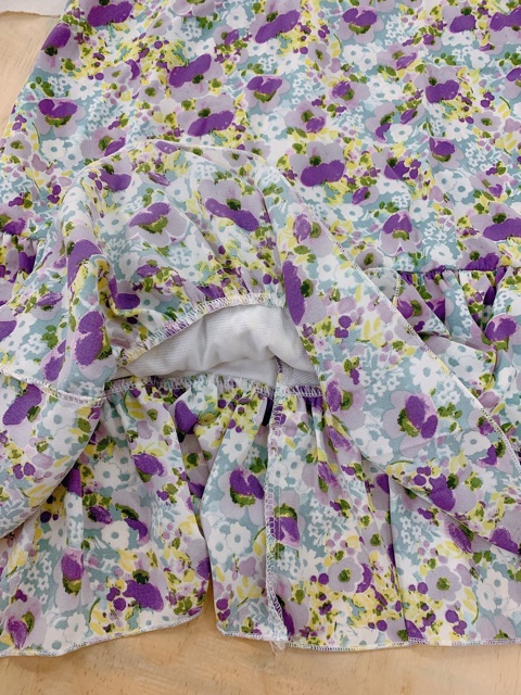 VÁY 2 DÂY HOA TÍM XÒE ĐUÔI CÁ TẦNG DK46 | BigBuy360 - bigbuy360.vn