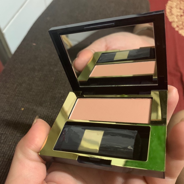 Má Hồng estee lauder