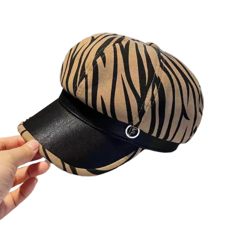 Nón Beret Họa Tiết Ngựa Vằn Đính Đá Thời Trang Retro Anh Quốc