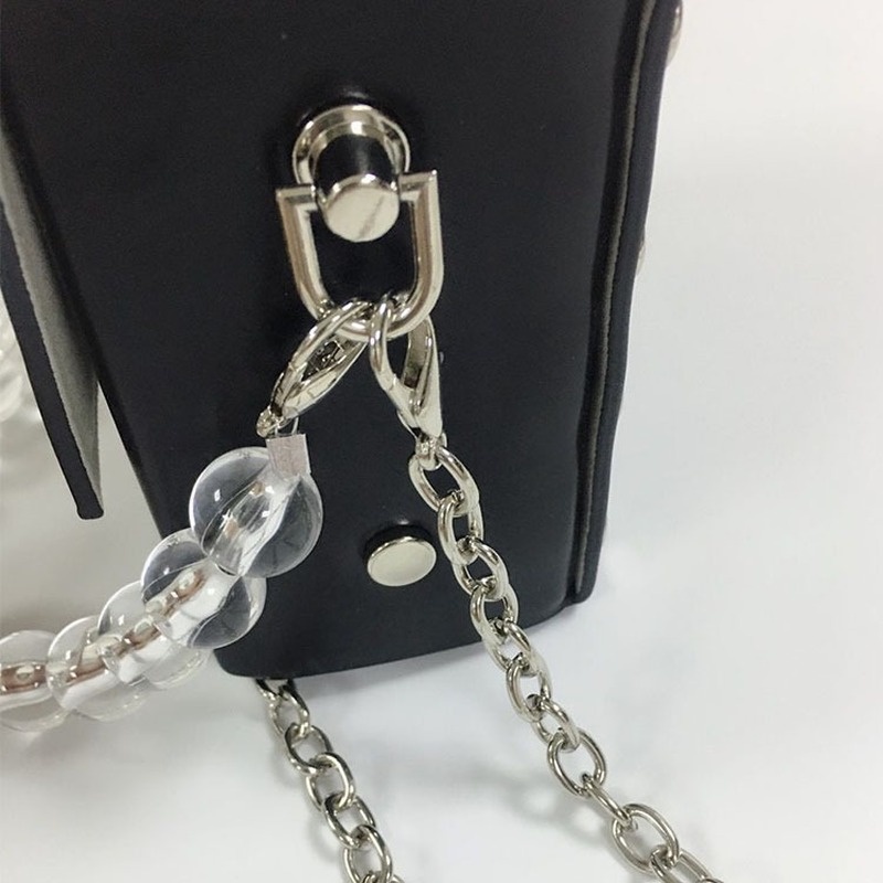 Túi Xách Đeo Chéo Đính Ngọc Trai Hình Vuông GYLXB253