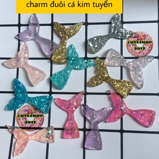 Charm đuôi cá kim tuyến