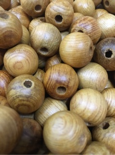 Hạt Gỗ Pơ Mu 18ly - 500gr ( Mian.vn )