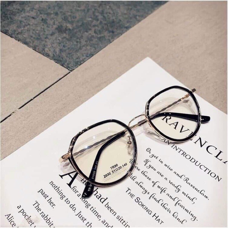 Kính mắt mèo [GỌNG XOẮN XỊN] form đẹp, hàng nhà máy | BigBuy360 - bigbuy360.vn