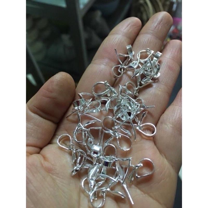 Móc mặt dây chuyền