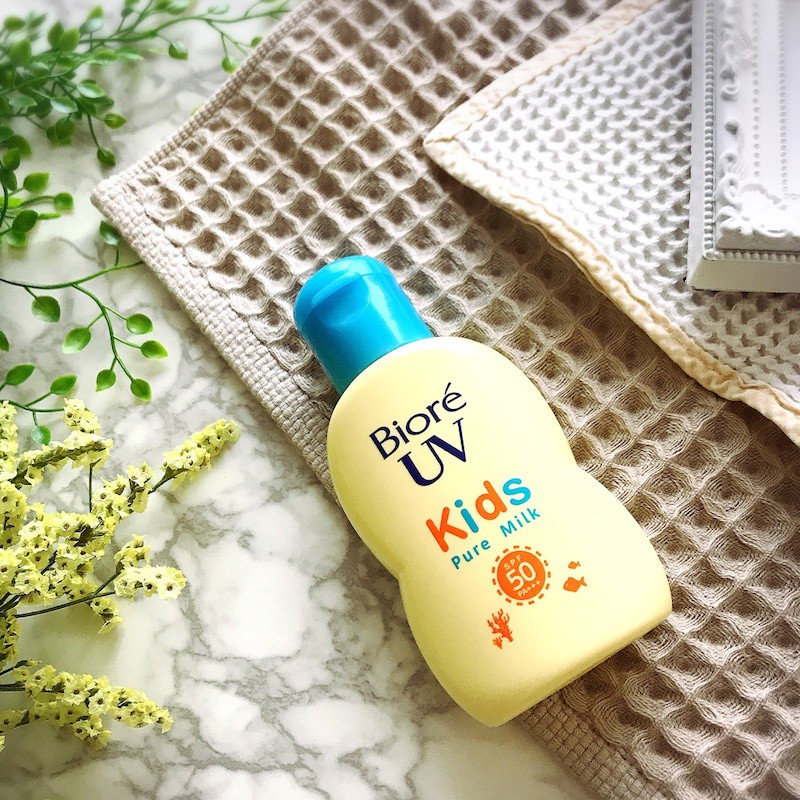 Sữa Chống Nắng Biore UV Kids Pure Milk Dịu Nhẹ Cho Trẻ Em SPF50+ PA+++