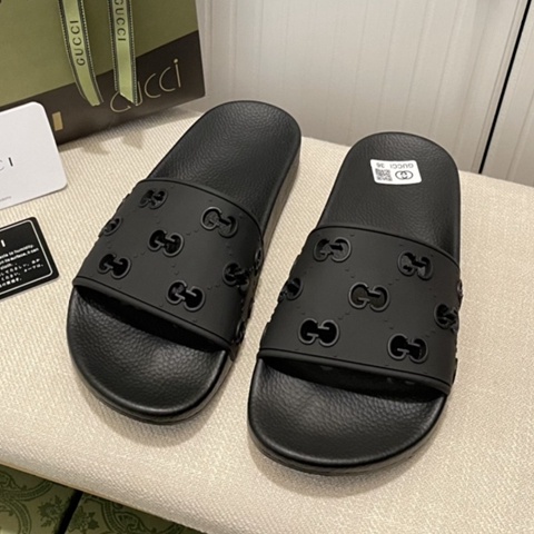 Dép Gucci Đế Bằng Chất Liệu Da Mềm Thoải Mái Thời Trang Đi Biển Mùa Hè Cho Cặp Đôi