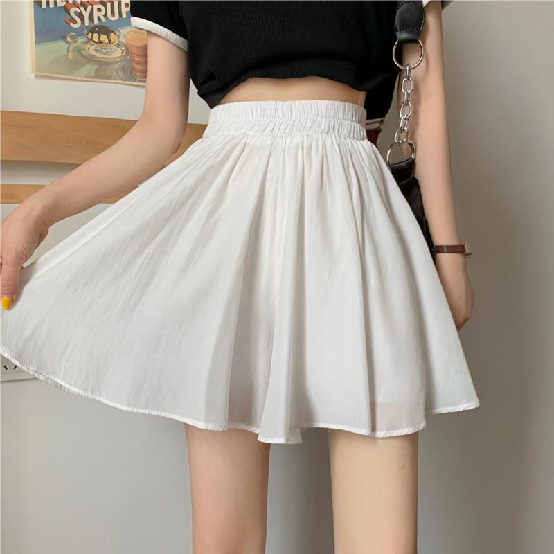 Chân váy nữ ngắn xếp ly màu trắng dáng xòe | BigBuy360 - bigbuy360.vn