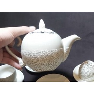Ấm lẻ men rạn Bát Tràng màu trắng