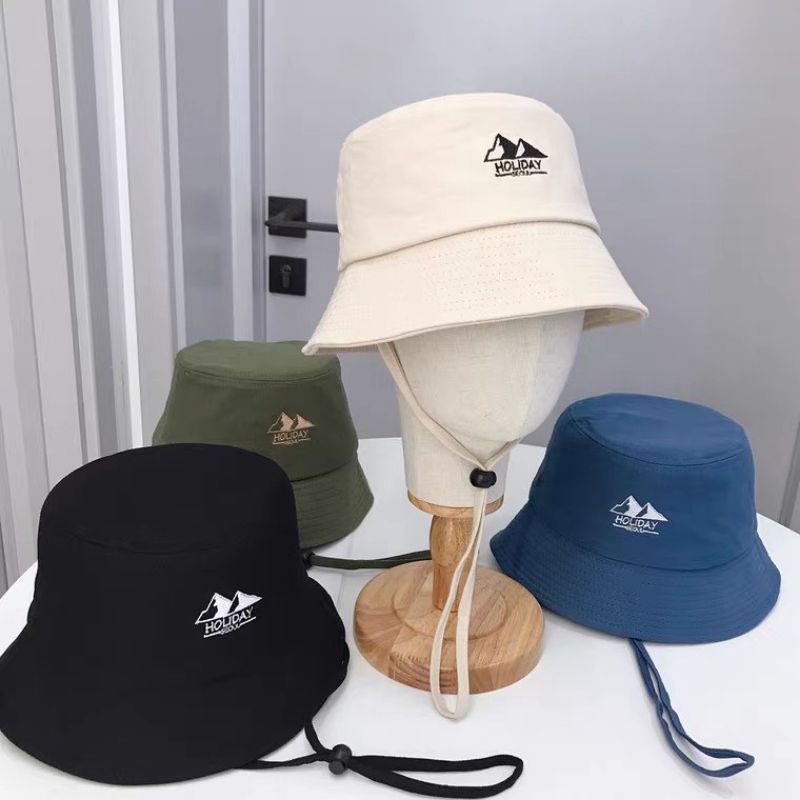 Mũ Tai Bèo Có Dây Thêu Chữ HOLIDAY (CÓ SẴN)