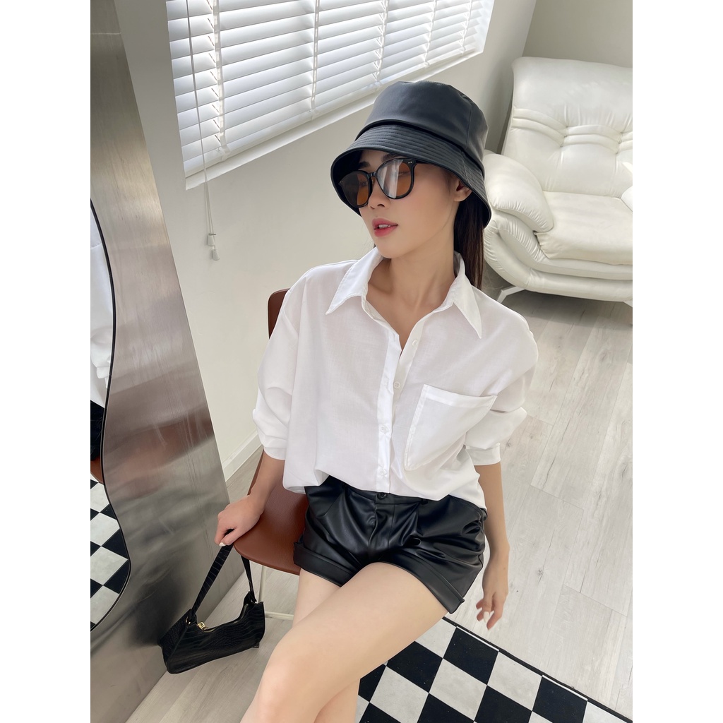 Quần shorts HEYBEE xắn lai màu đen năng động, chất liệu da mềm - LEATHER SHORTS HT721.