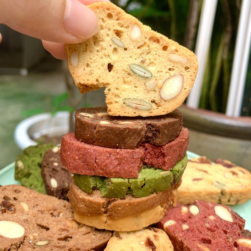 Bánh ăn kiêng mix 5 vị Biscotti ngũ cốc nguyên cám giảm cân tiểu đường CleanFood 500g, bánh quy ăn kiêng healthy, keto | BigBuy360 - bigbuy360.vn
