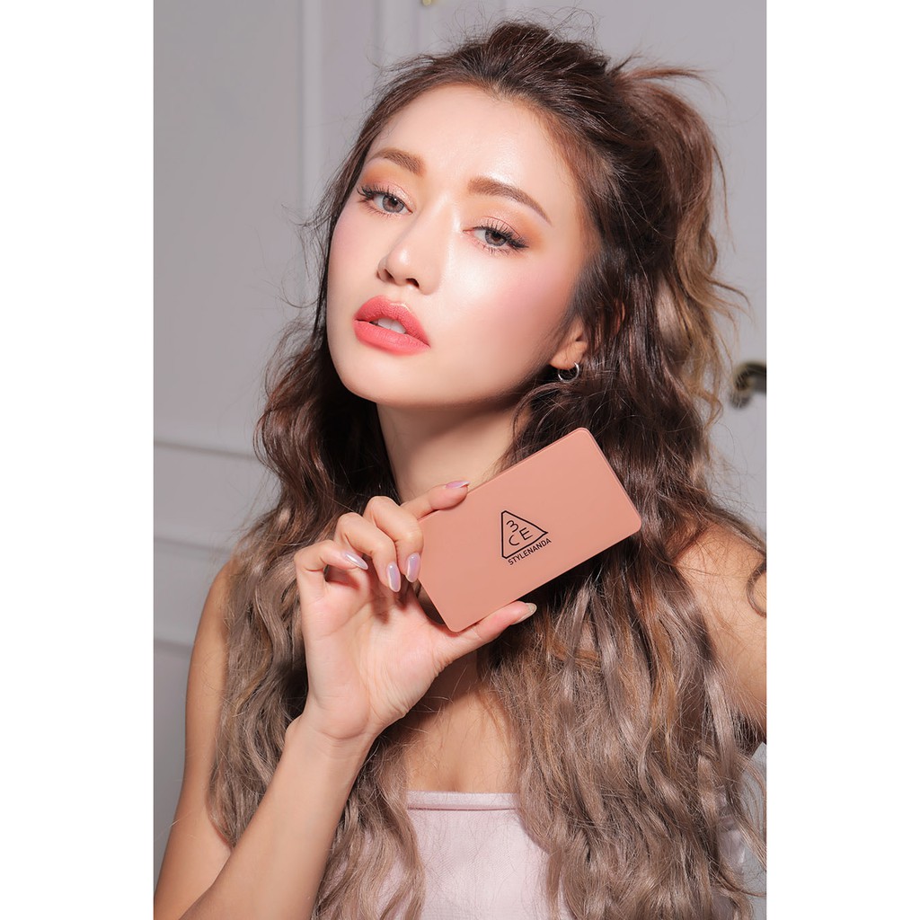 Bảng Highlight 3CE Strobing Skin Palette 12g