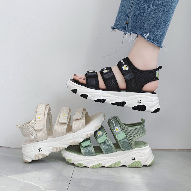 [Mã 44FASHIONSALE1 giảm 10k đơn từ 50k] Sandal nữ học sinh 3 quai phối hoa cúc