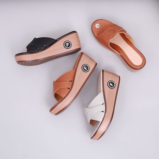 Dép Đế Xuồng 7cm Quai Da Đan Chéo Pixie X696