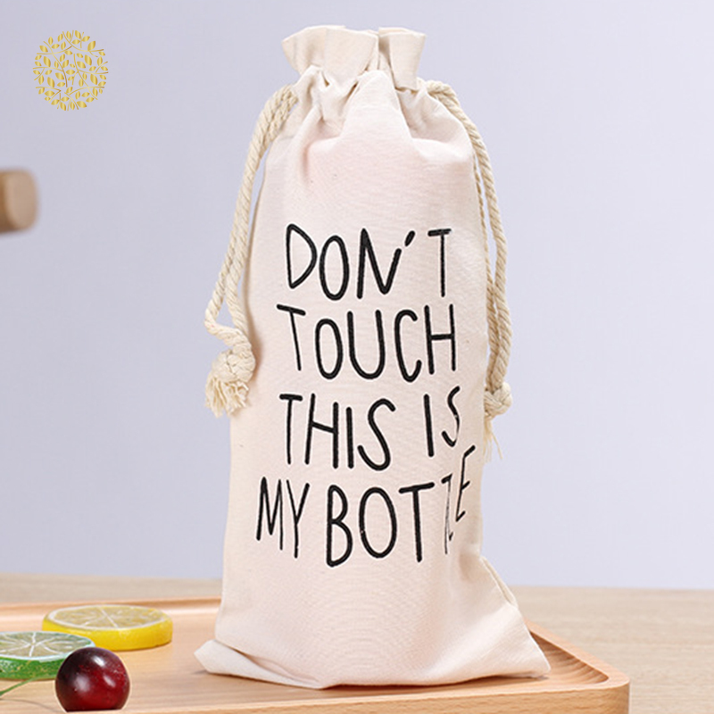Túi đựng bình nước in chữ độc đáo