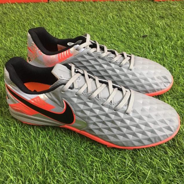 Giày đá bóng Tiempo legend 8 pro TF .