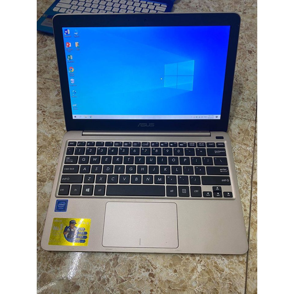 Laptop Asus E200HA-FD0043TS mini ram 2gb lưu trữ 32gb hàng nhập khẩu 2018 | BigBuy360 - bigbuy360.vn