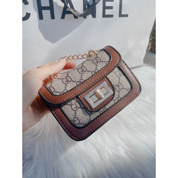 Túi nhí siêu xinh sz 13, khoá xoay, dây xích đeo chéo