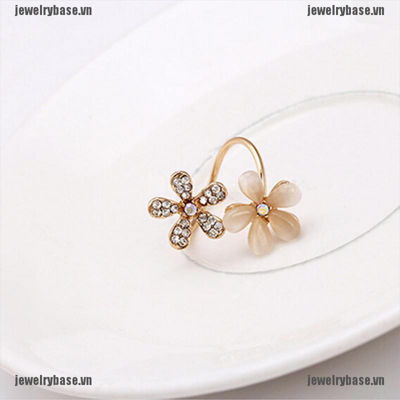 [Base] Women New Fashion Jewelry Ring Gold Filled Daisy Crystal Rhinestone Rings Gift [VN]