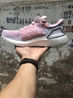 ( đủ hộp) U.b 2019 5.0 sẵn 36-37-38 ( 1:1)