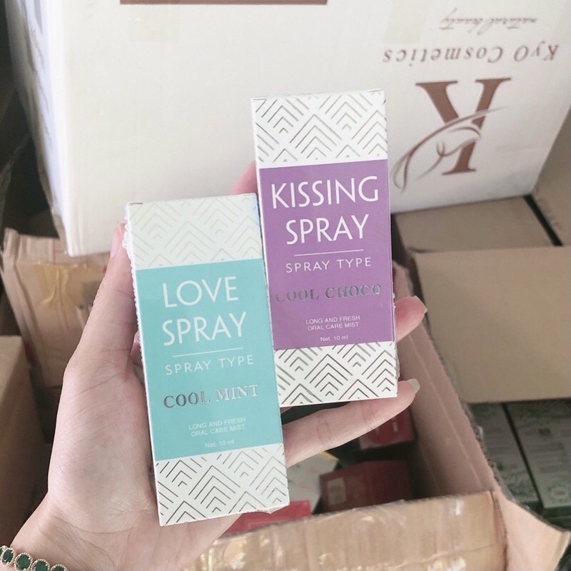 XỊT THƠM MIỆNG LOVE SPRAY( 2 màu xanh và tím)