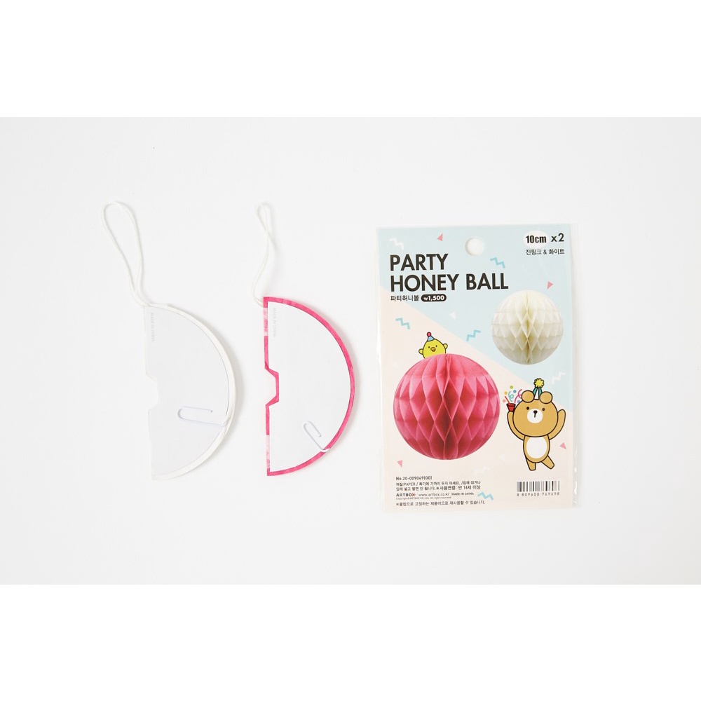 Set 2 Quả Bóng Trang Trí ARTBOX Hàn Quốc 2 Màu Trắng Và Hồng