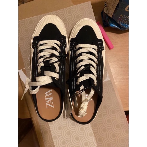 GIÀY THỂ THAO HỞ GÓT RETRO ĐEN CLASSIC