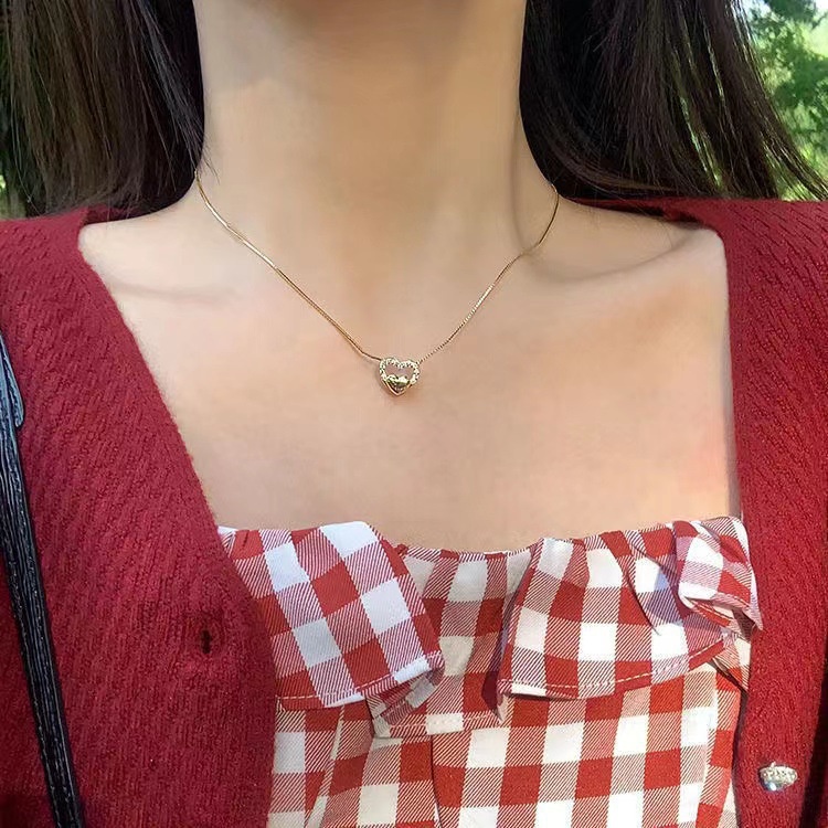 Vòng cổ Hình Trái Tim Đính Đá Sang Trọng Cho Nữ