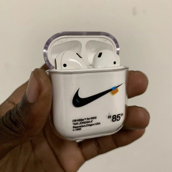 Case Airpod 1,2 Off-white Nike