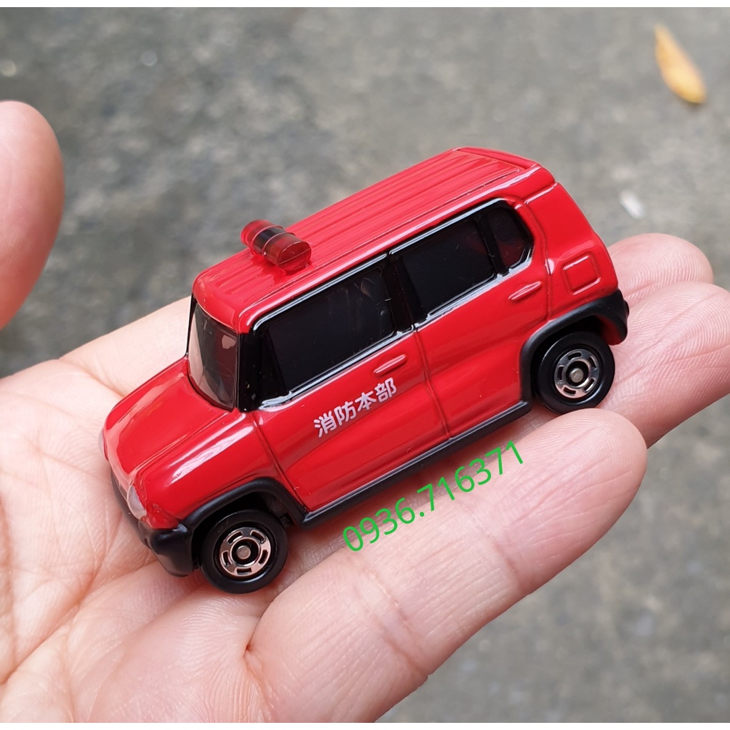 Mô hình xe cứa hỏa mở được cốp sau tomica Nhật Bản No106