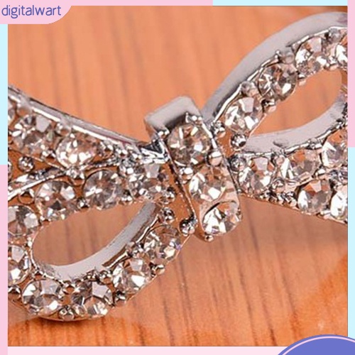 Vòng Đeo Tay Mạ Bạc Kiểu Dáng Thời Trang Thanh Lịch Dành Cho Nữ