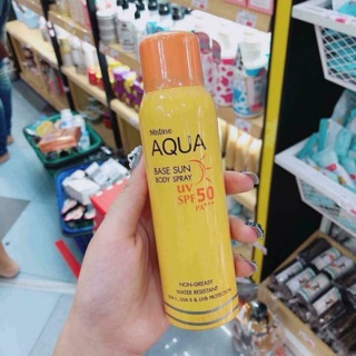 Xịt chống nắng aqua