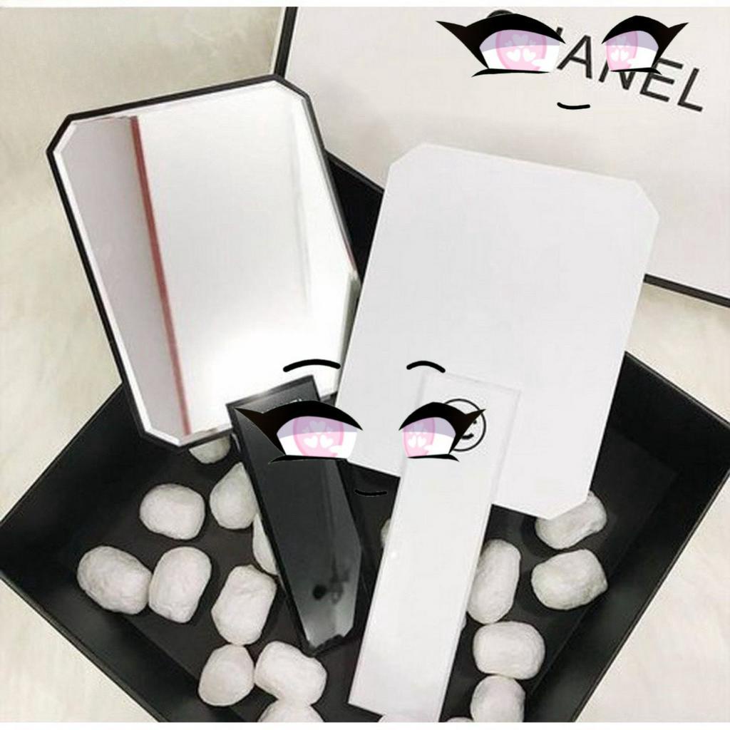 Gương Cầm Tay Trang Điểm Vuông Sang Chảnh Cho Chị Em, Gương Cầm Chắc Tay, Có Hộp Đựng - sản phẩm y hình video shop đăng