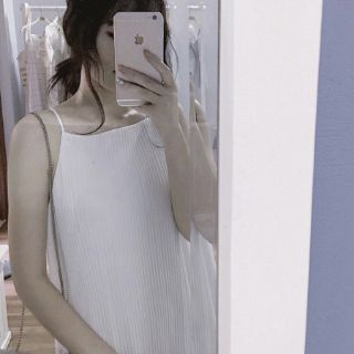 Maxi Yếm Trắng Dập Li