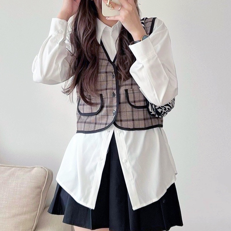 Set áo sơ mi trắng phối gile caro nâu, đen phong cách Hàn Quốc cực xinh