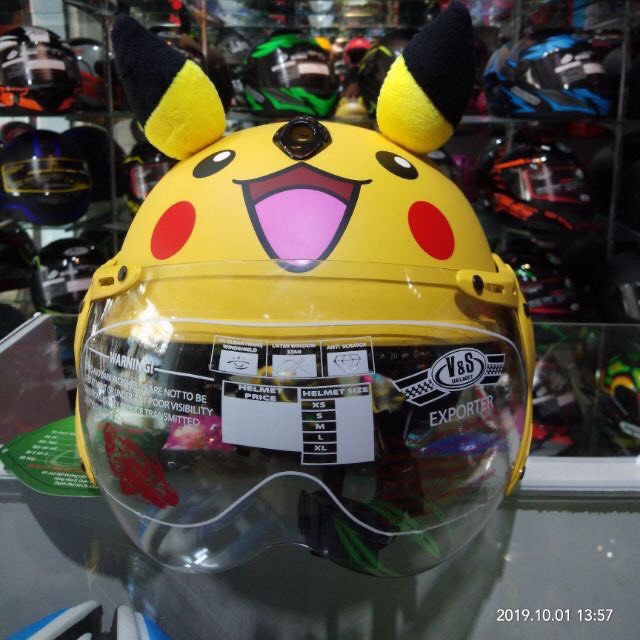 Nón Bảo Hiểm Trẻ Em Pikachu Có Kính V&S Helmet Cho bé Từ 3-6 Tuổi Màu Vàng