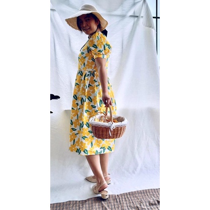 Đầm đôi hoa vàng cho mẹ và bé