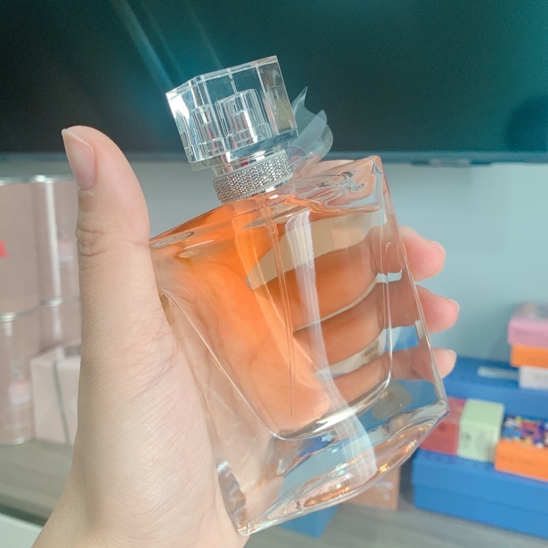 Nước hoa ngọt ngào quyến rũ