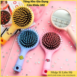 LƯỢC ĐỆM CÓ GƯƠNG PHÍA SAU CẦM TAY