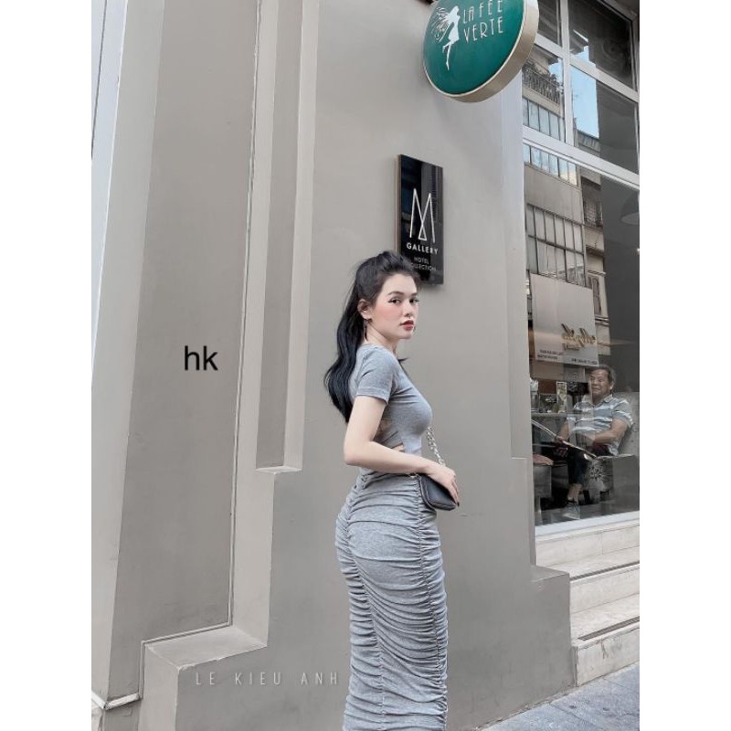 VÁY BODY RÚM CỔ VUÔNG HỞ LƯNG 2 MÀU HÀNG ĐẸP BÁN SHOP