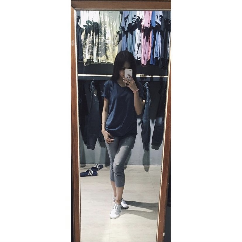 Áo thun trơn basic nhập Thái Lan - Xanh dương - Unisex