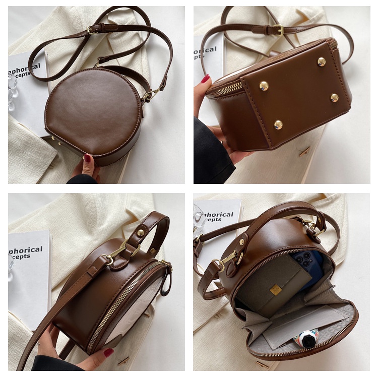 Túi đeo chéo nữ dáng tròn vân rắn nâu hot trend 2023 cực xinh BAG U TOV27