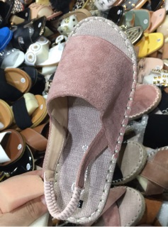 Sandal chéo cói
