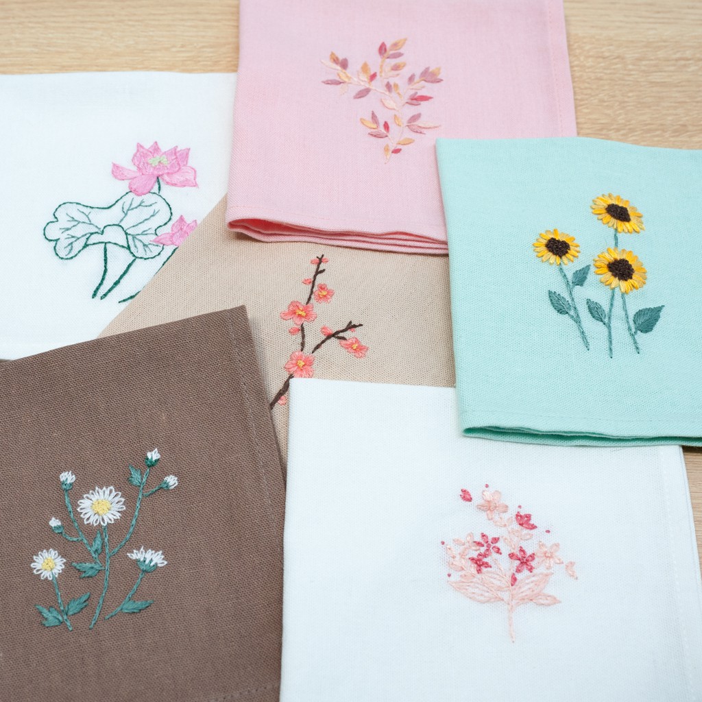 Bộ kit tập thêu khăn tay cho người mới bắt đầu - mẫu hoa lá Việt Nam