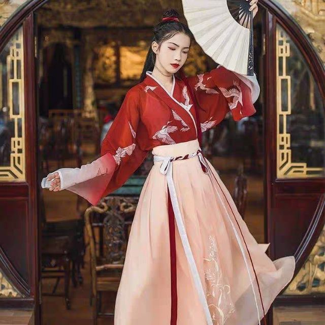 Hán phục hạc trắng Nhất Điểm Xuân thắt eo cổ phong