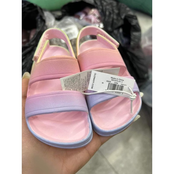 Sandal bé gái màu hồng cầu vồng Old.navy dư xịn