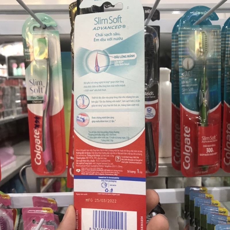 Bàn chải đánh răng Colgate ngăn chảy máu nướu Slimsoft Advanced siêu mềm mảnh