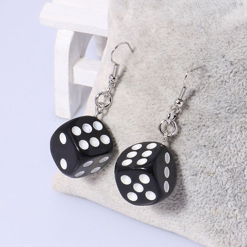 Bông tai hình khối xí ngầu 3D bằng acrylic màu trắng đen thời trang cho nữ