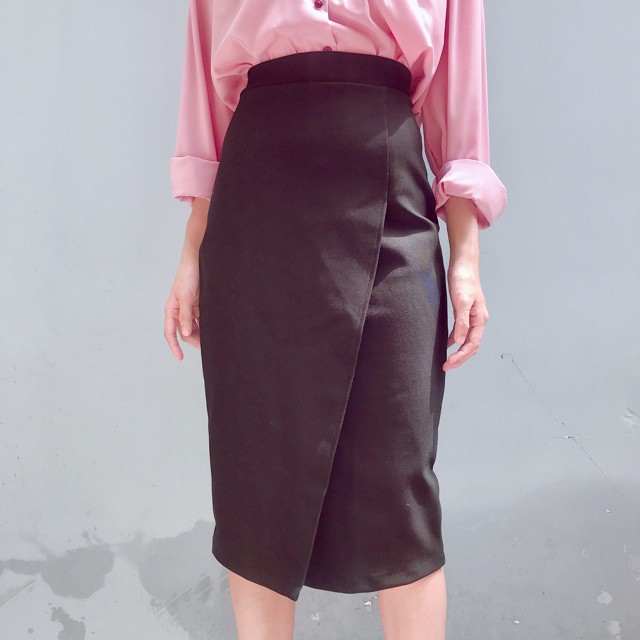 Chân váy công sở dài bigsize đắp chéo xẻ sau màu đen dài 63cm [size từ 48-85kg] | BigBuy360 - bigbuy360.vn